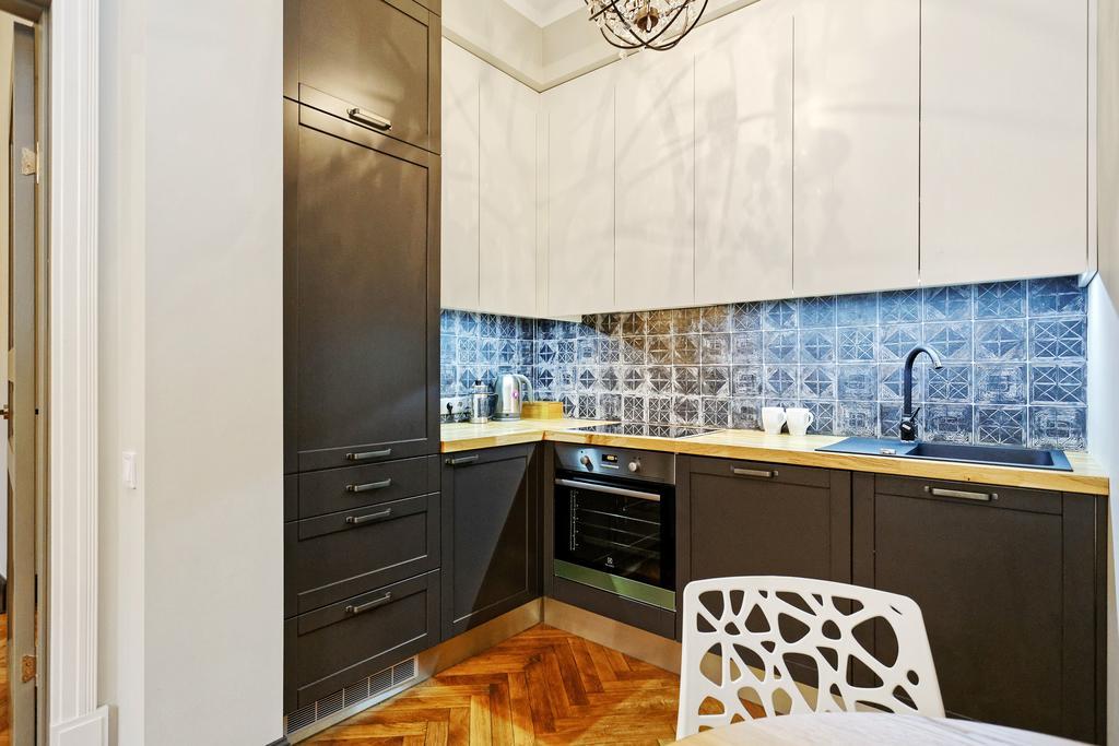 Old Town Jana Seta Apartment *