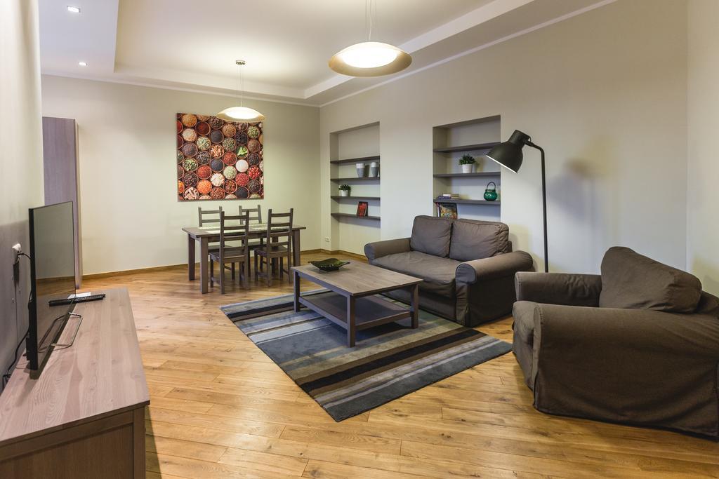 Aparthotel Lux - Ernesta, Free Parking Riga