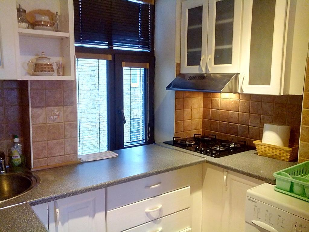 Old Romantic Loft Apartment Riga