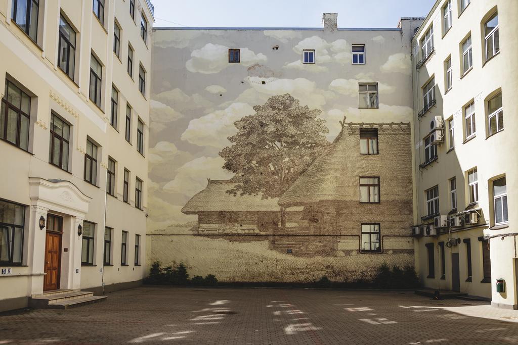 Aparthotel Lux - Ernesta, Free Parking