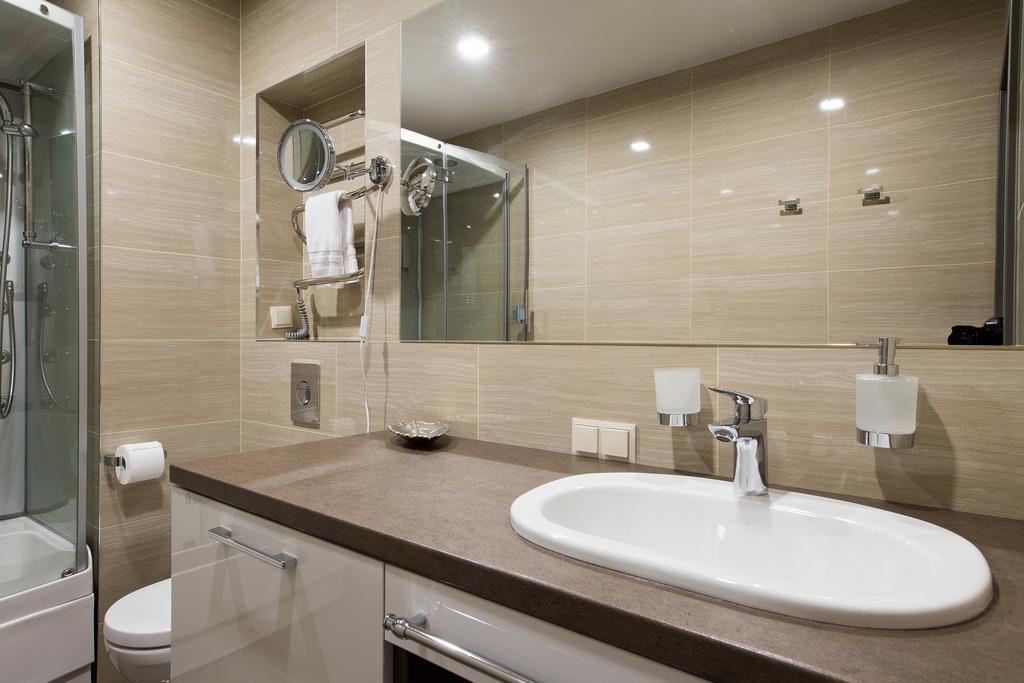 St.roland Livu Square Appartement
