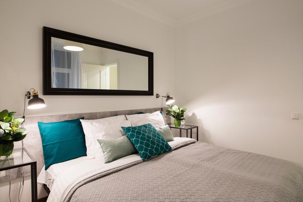 St.roland Livu Square Appartement