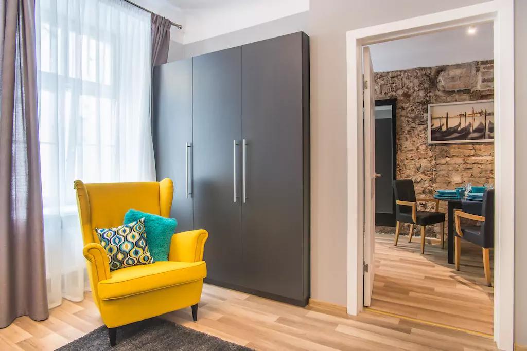 Colonel & Appartement