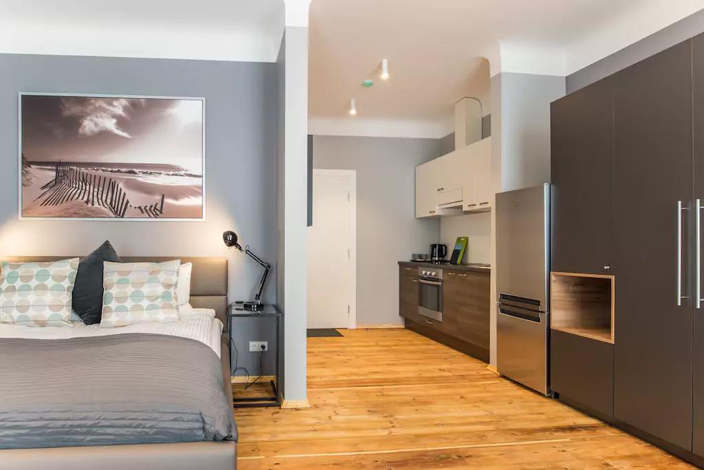 Colonel & Appartement *