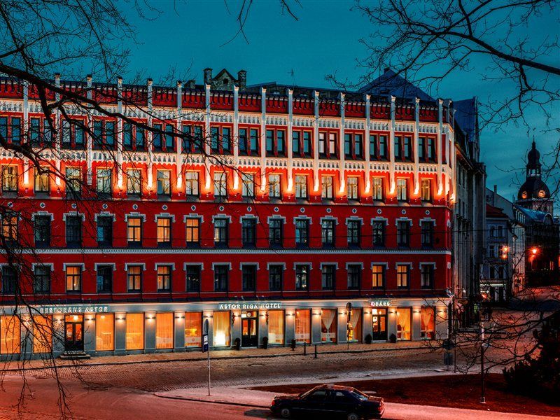 Hotel Radisson Old Town 4*