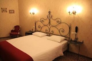Justus Hotel 4*