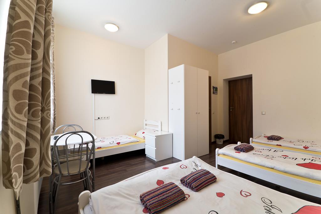 Hotel Happy 3*
