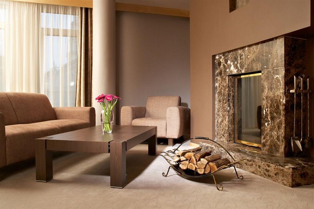 Royal Square & Hotel 5*