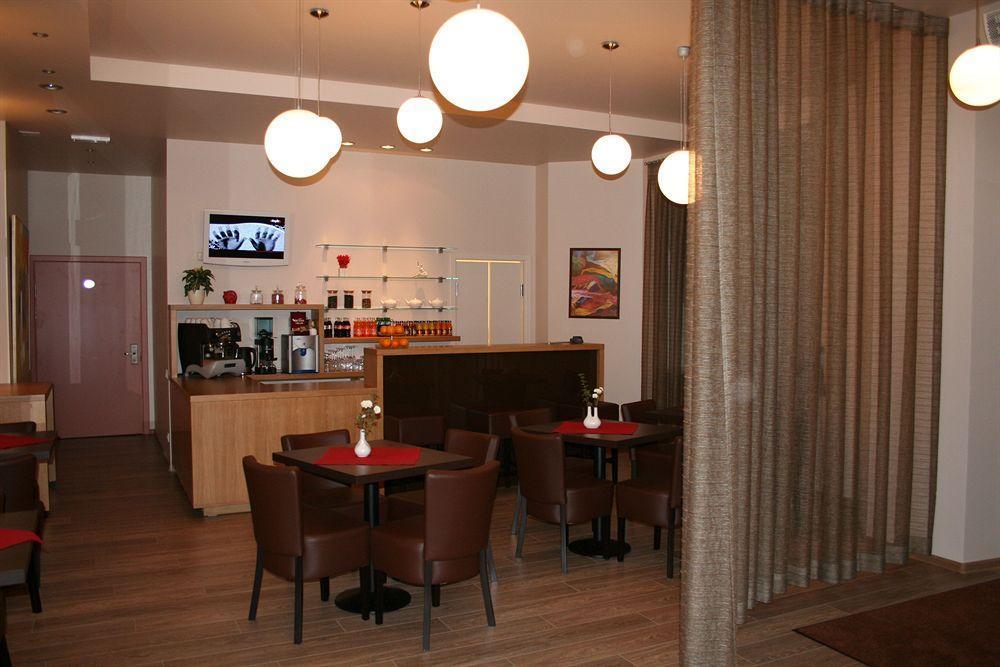Edvards Hotel Riga