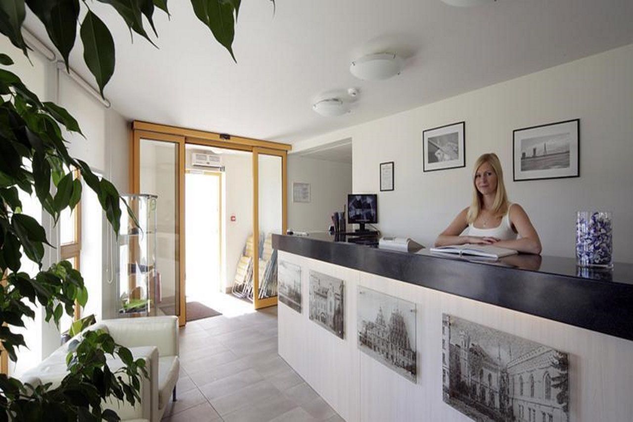 Hotel Bura Riga