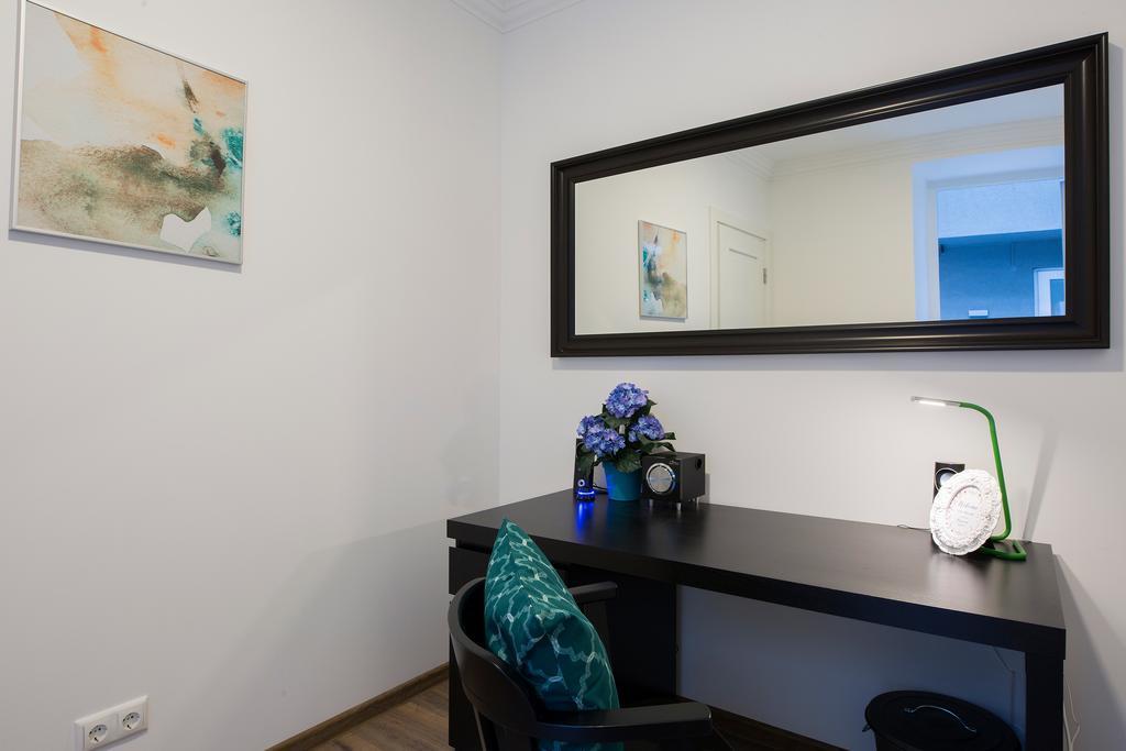 St.roland Livu Square Appartement *