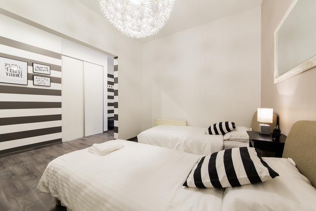 St.roland Livu Square Appartement