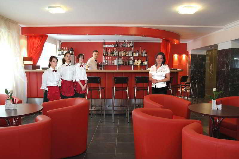 Tomo Free Parking Hotel