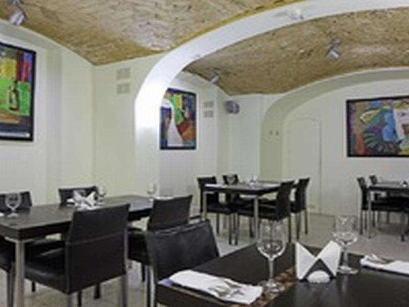 Rixwell Centra Hotel 4*