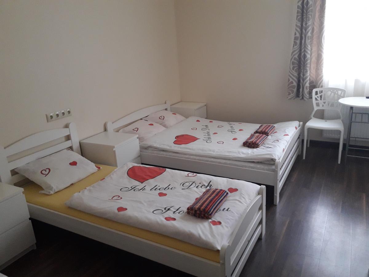 Hotel Happy