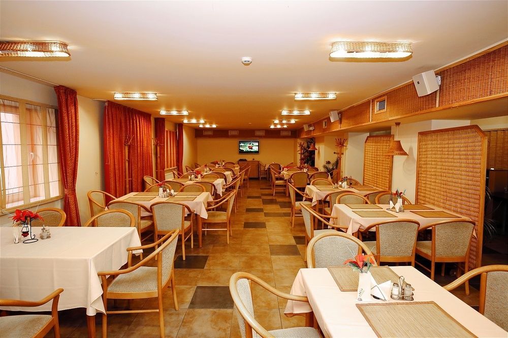 Tomo Free Parking Hotel 3*