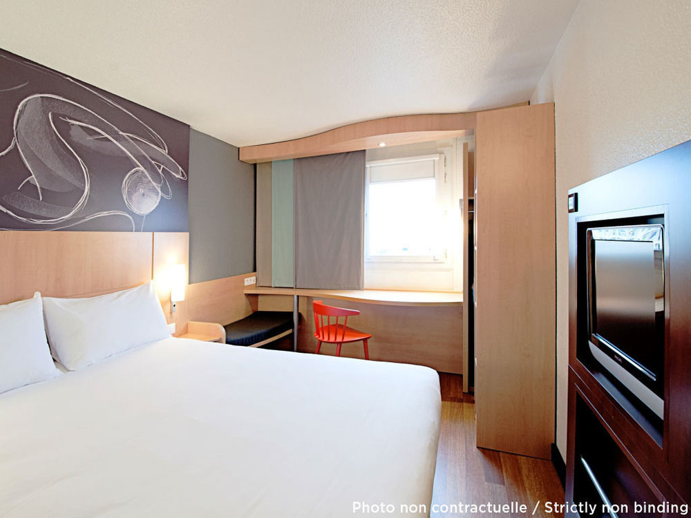 Ibis Centre 3*