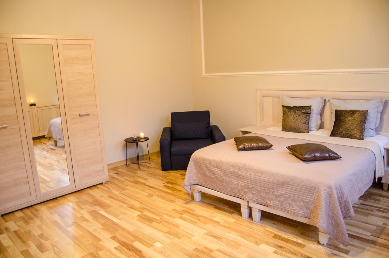 Apartment, Barons Promenade With Parking Huoneisto *