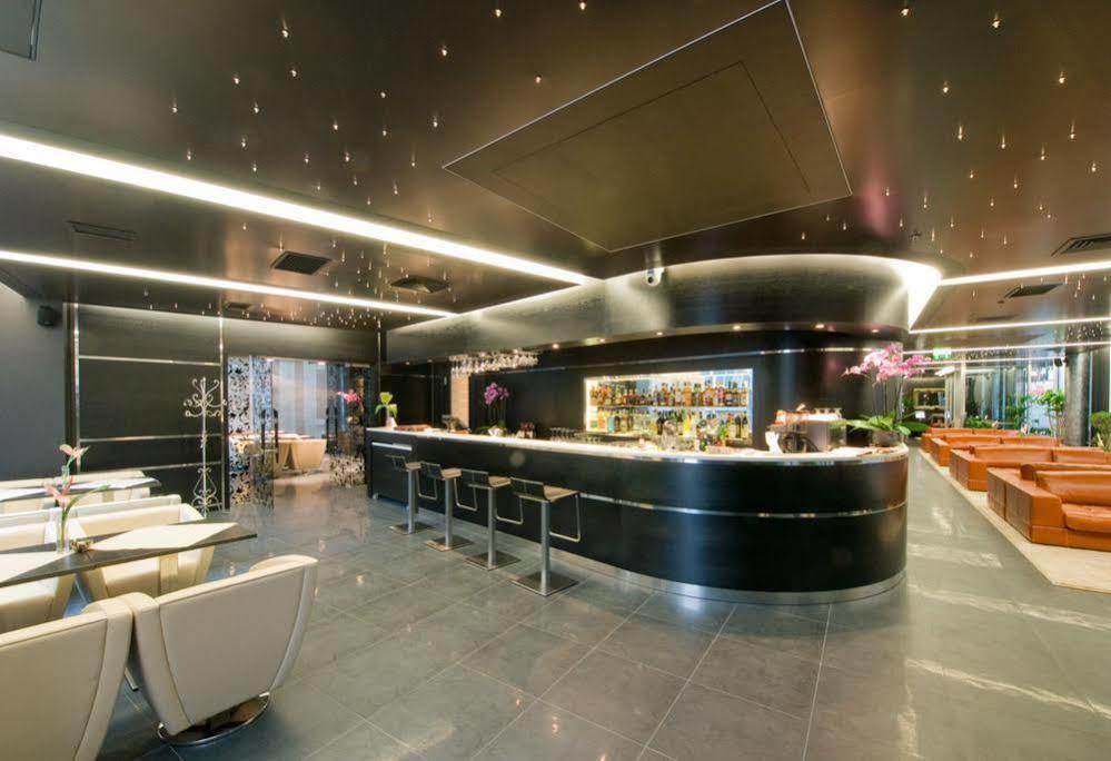 Hotel Royal Square & 5*