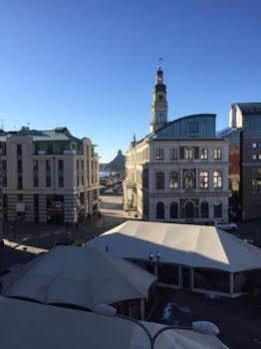 Royal Square & 5* Riga