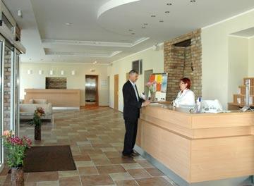 Toss Viešbutis 3*