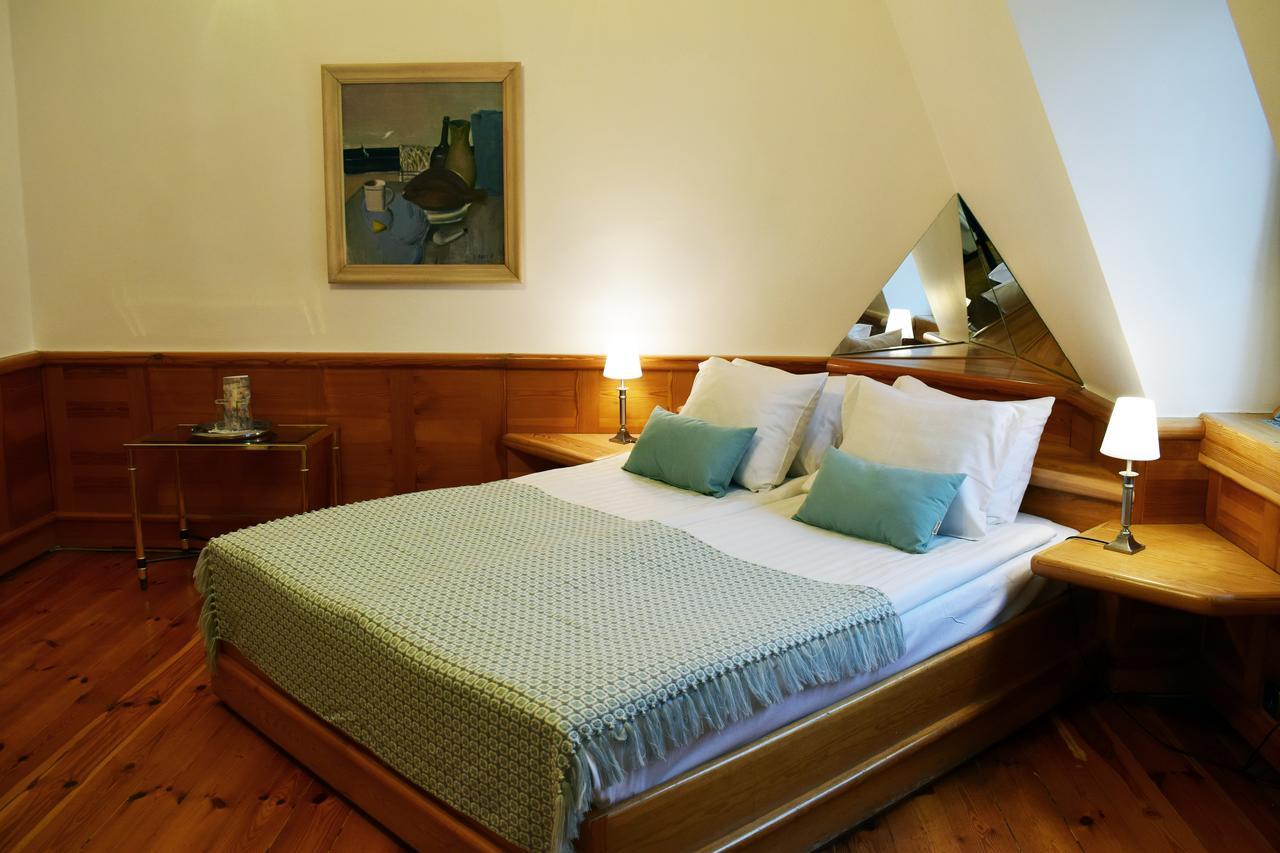 Boutique Kristofs Khách sạn 3*