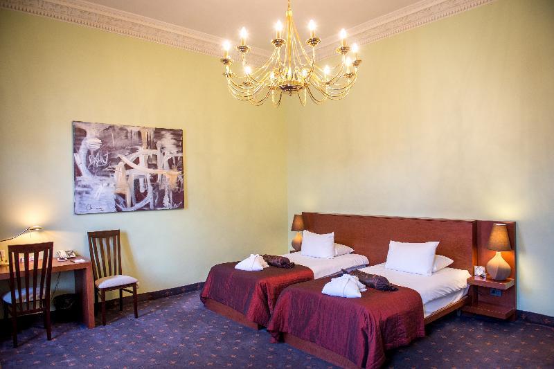 Rixwell Centra Hotel 4*