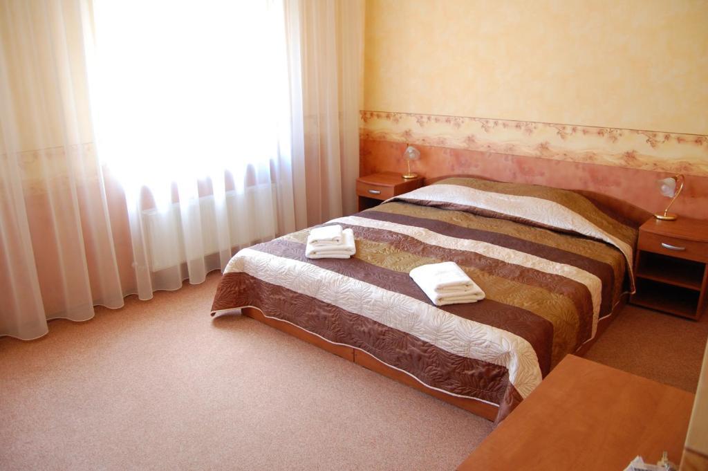 Hotel Linovo With Free Parking