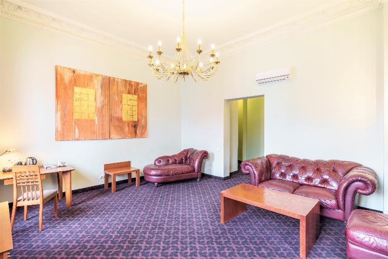 Rixwell Centra Hotel 4*
