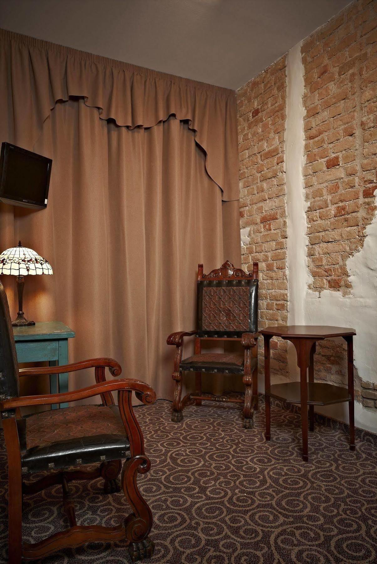 Justus Hotel 4*