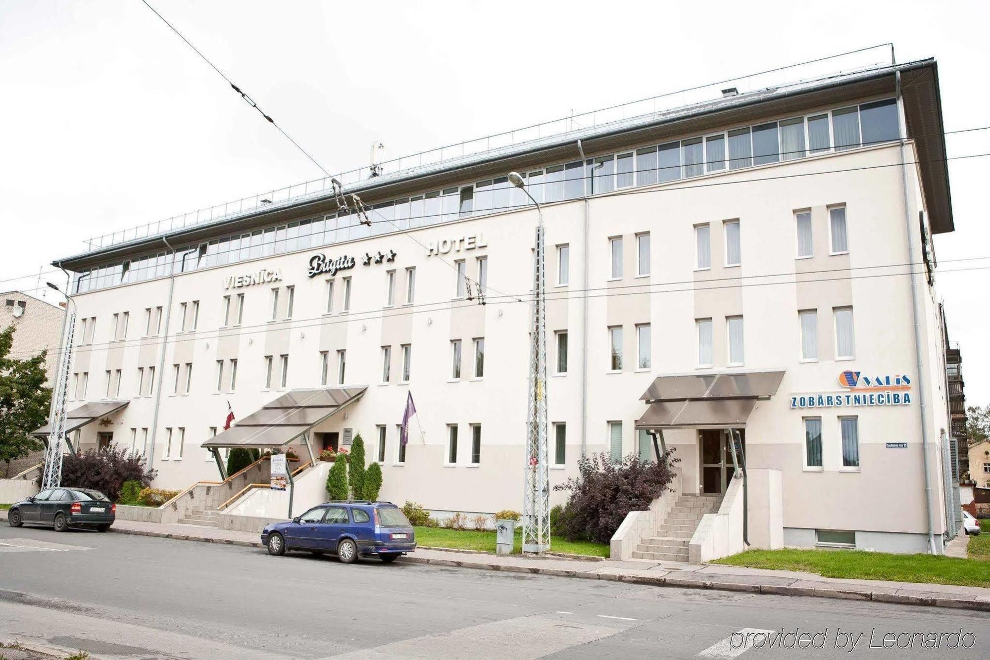 Kolonna Brigita Viešbutis 3*