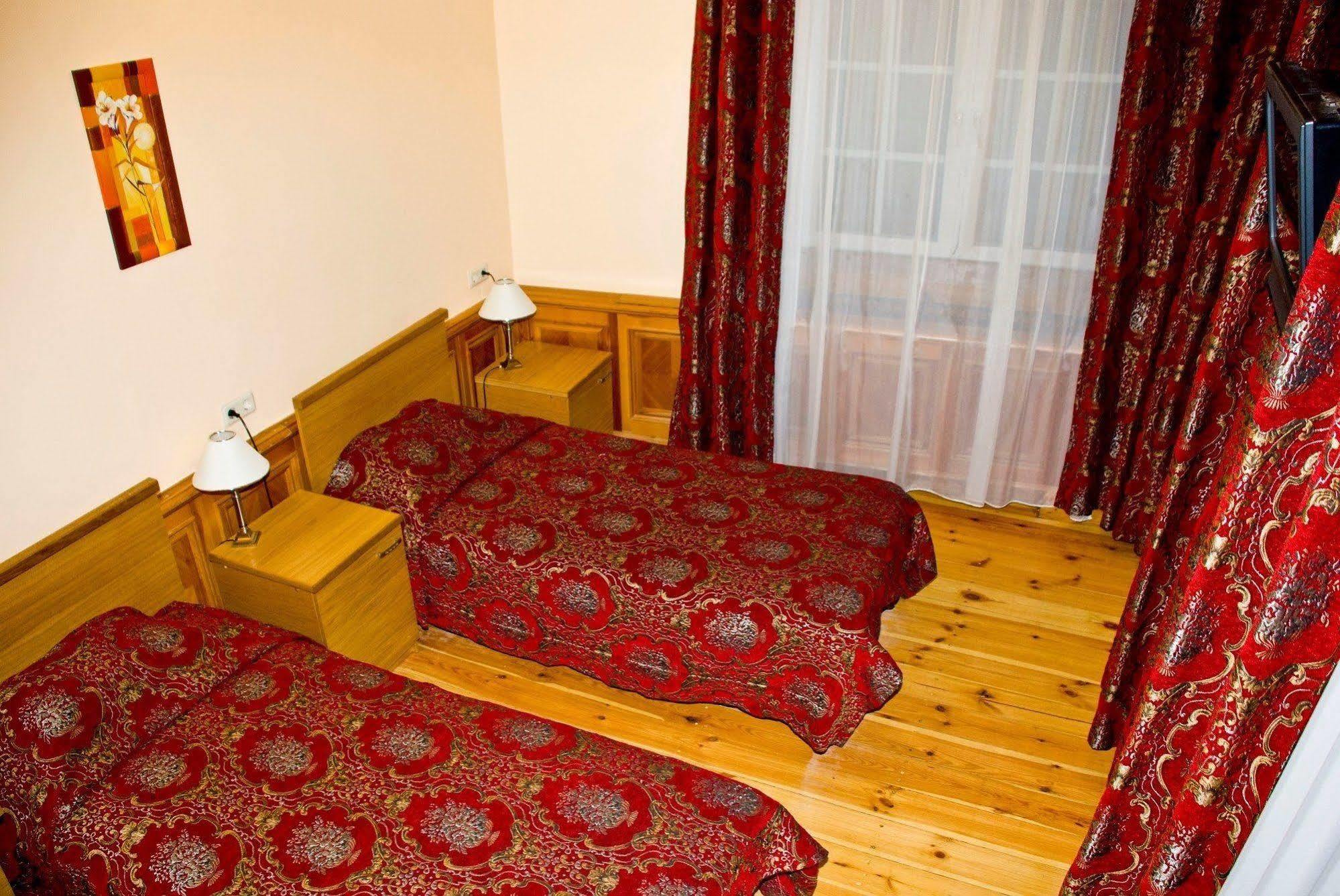Boutique Kristofs Khách sạn Riga