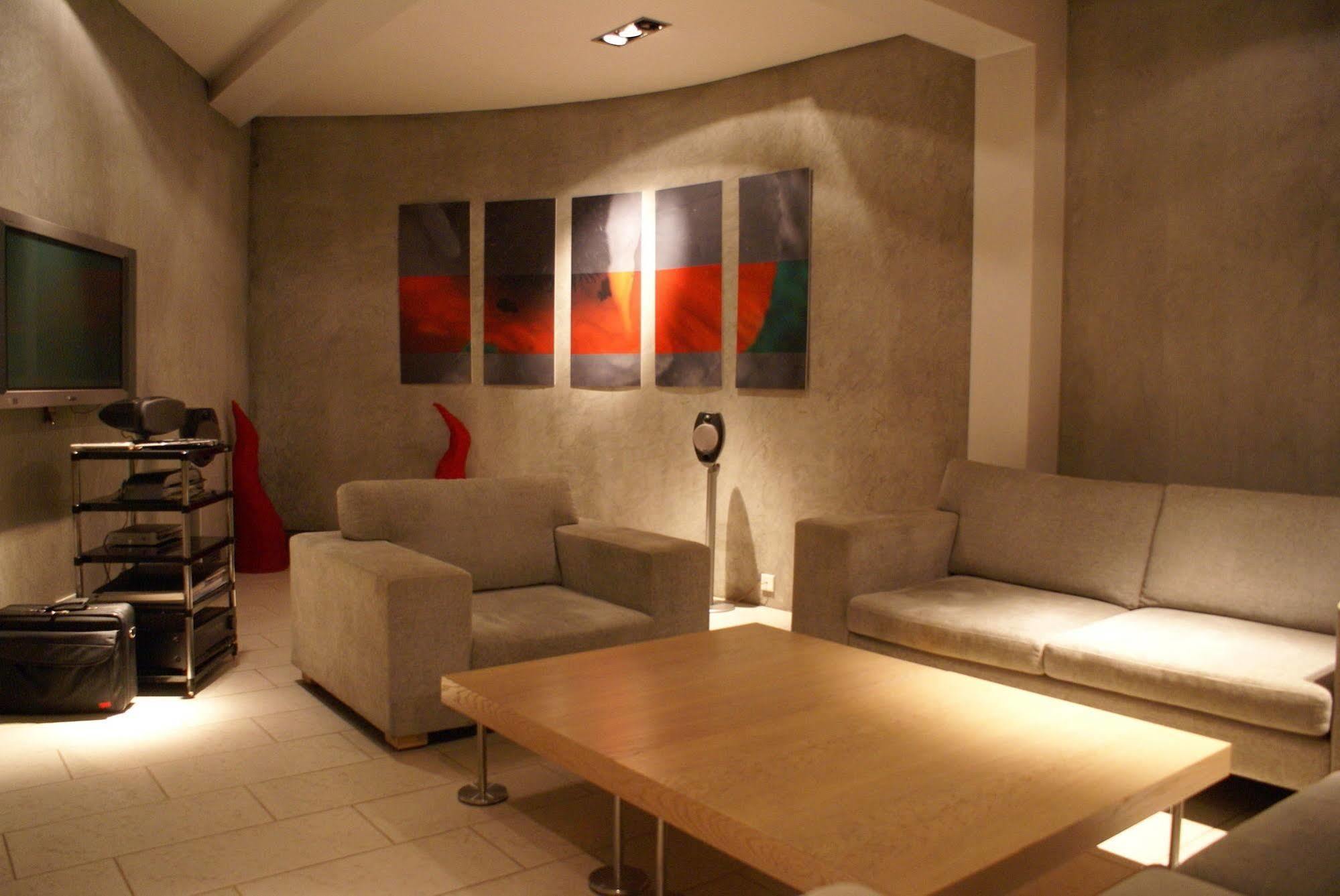 Rixwell Centra Hotel
