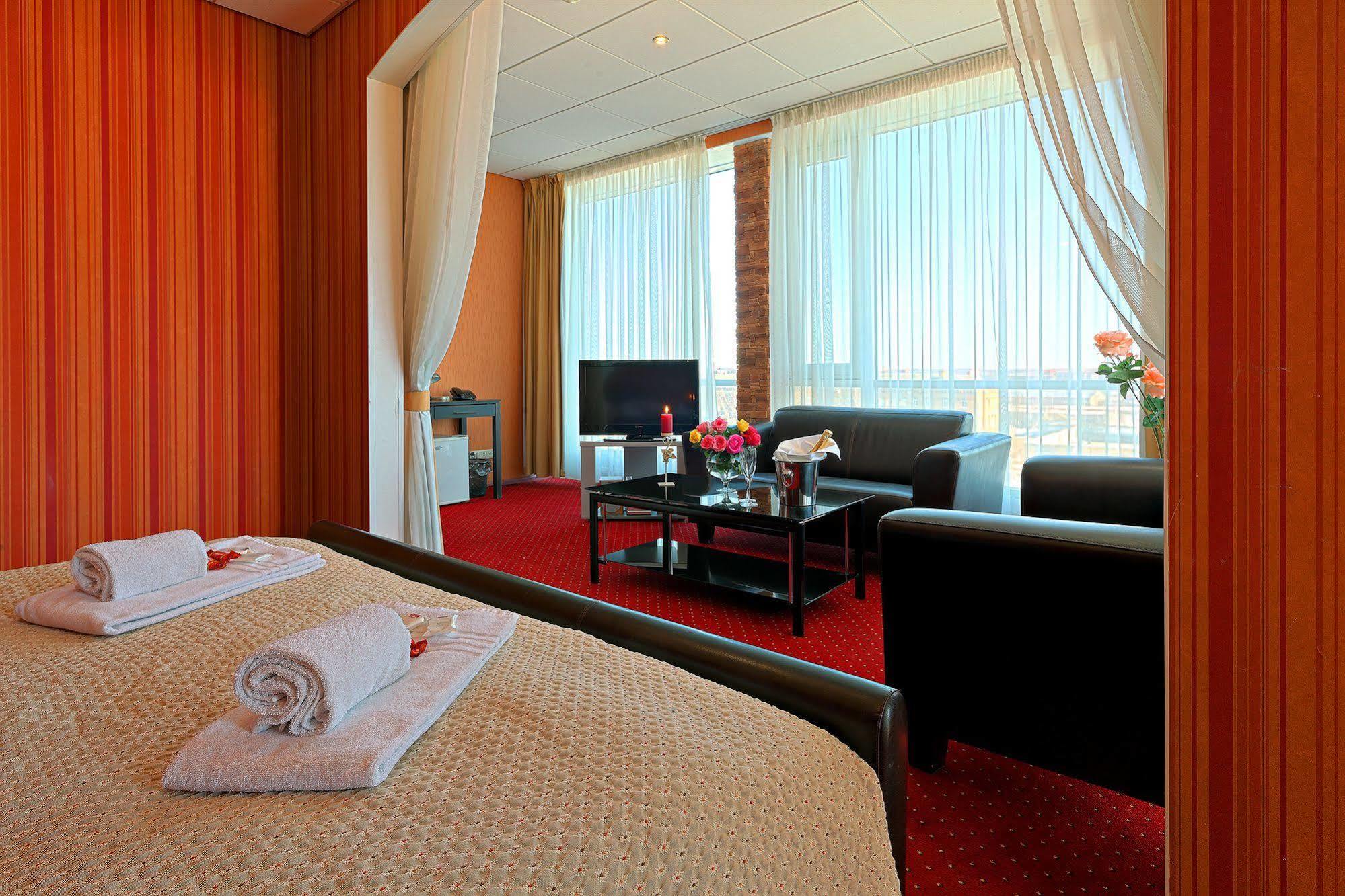 Baltpark Hotel 3*