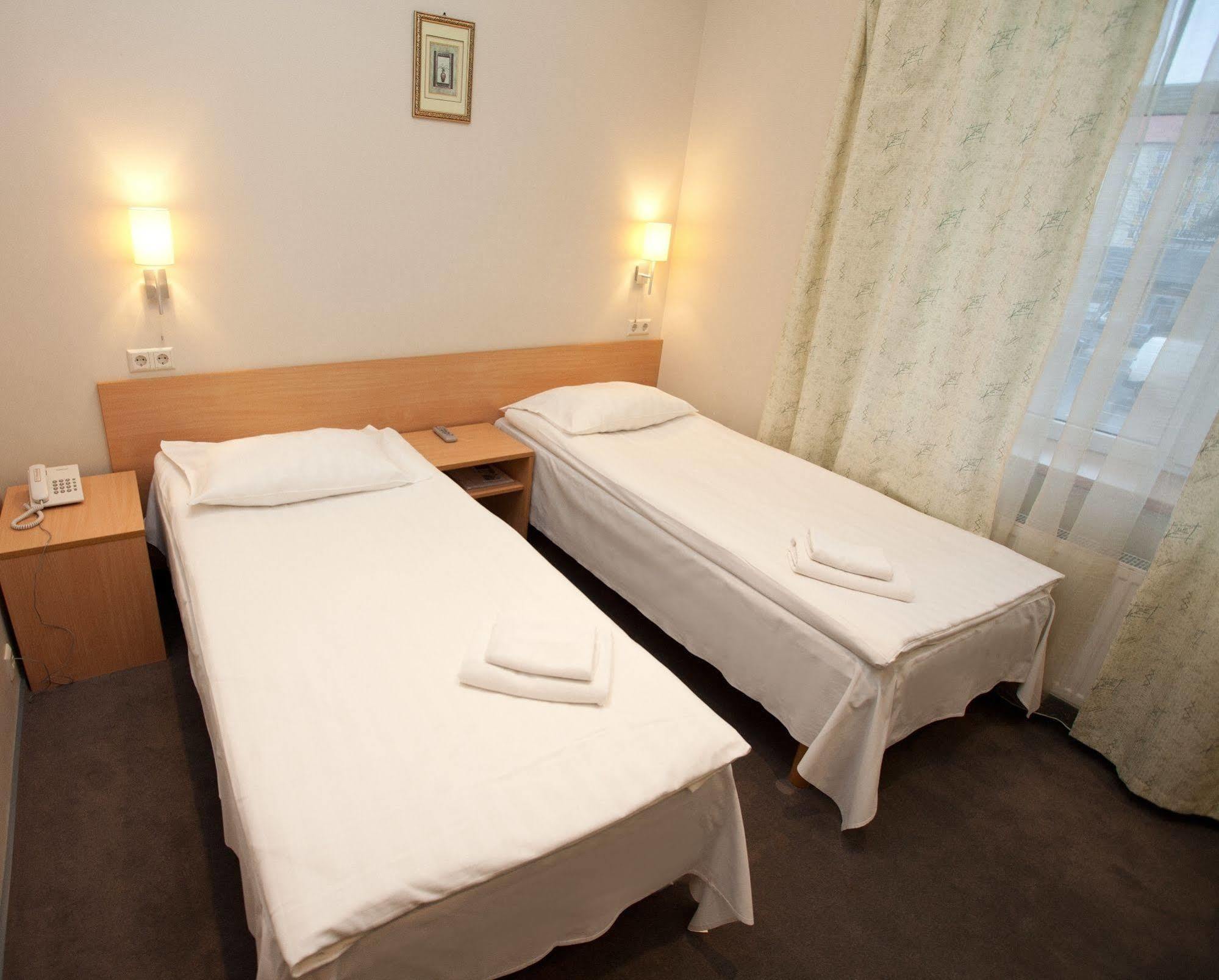 Toss Hotel