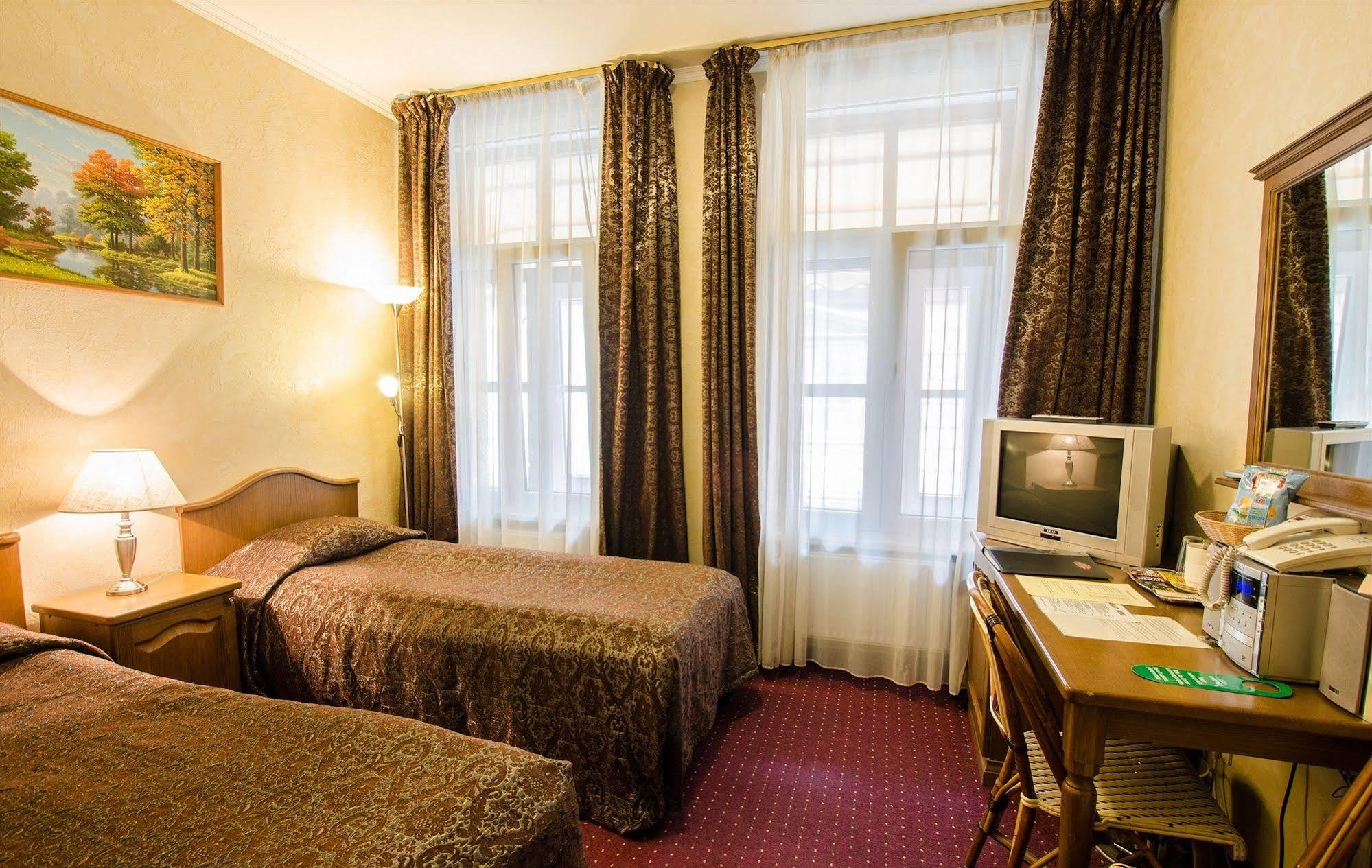 Boutique Monte Kristo Viesnīca 4*