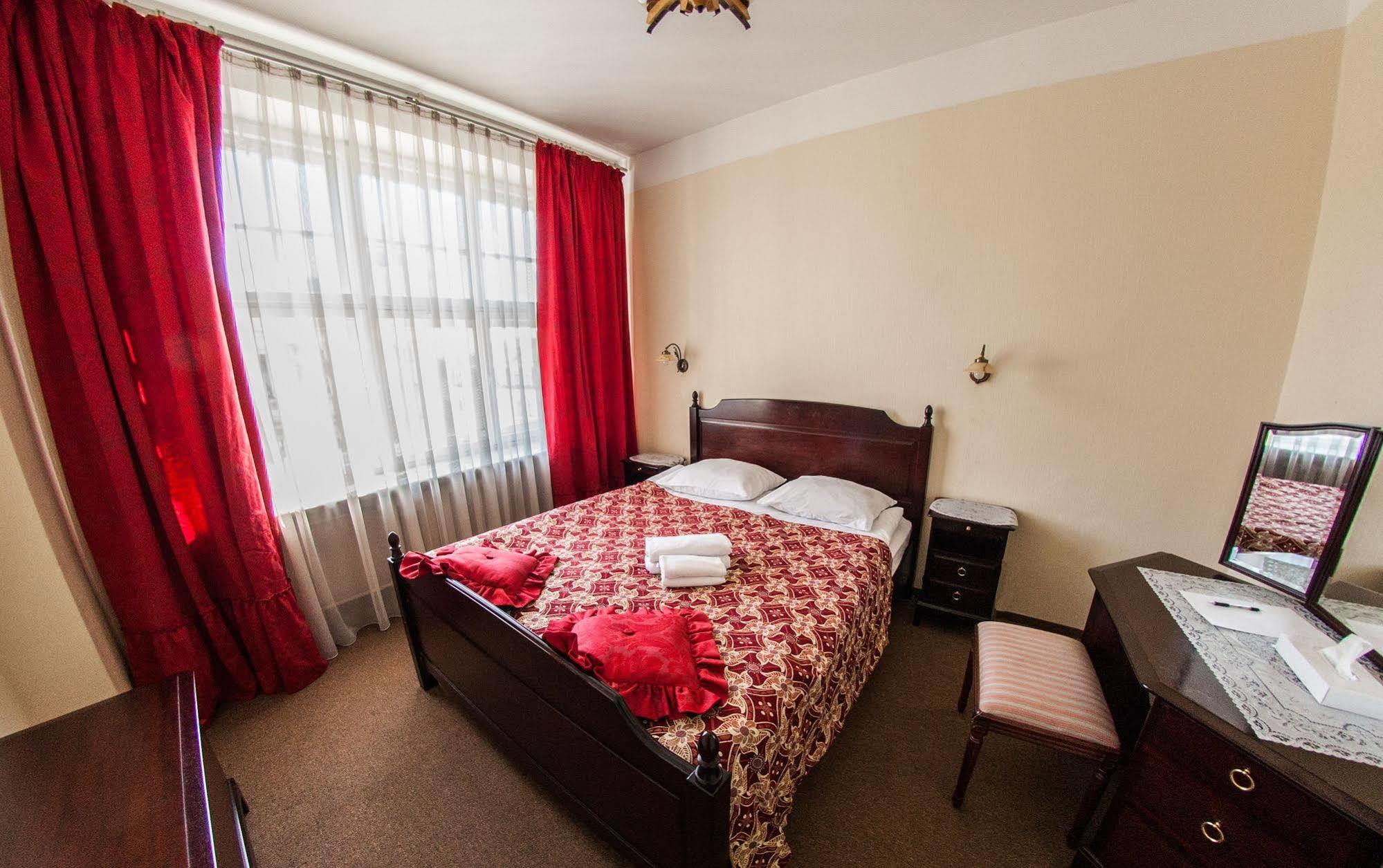 Viktorija Hotel 3*