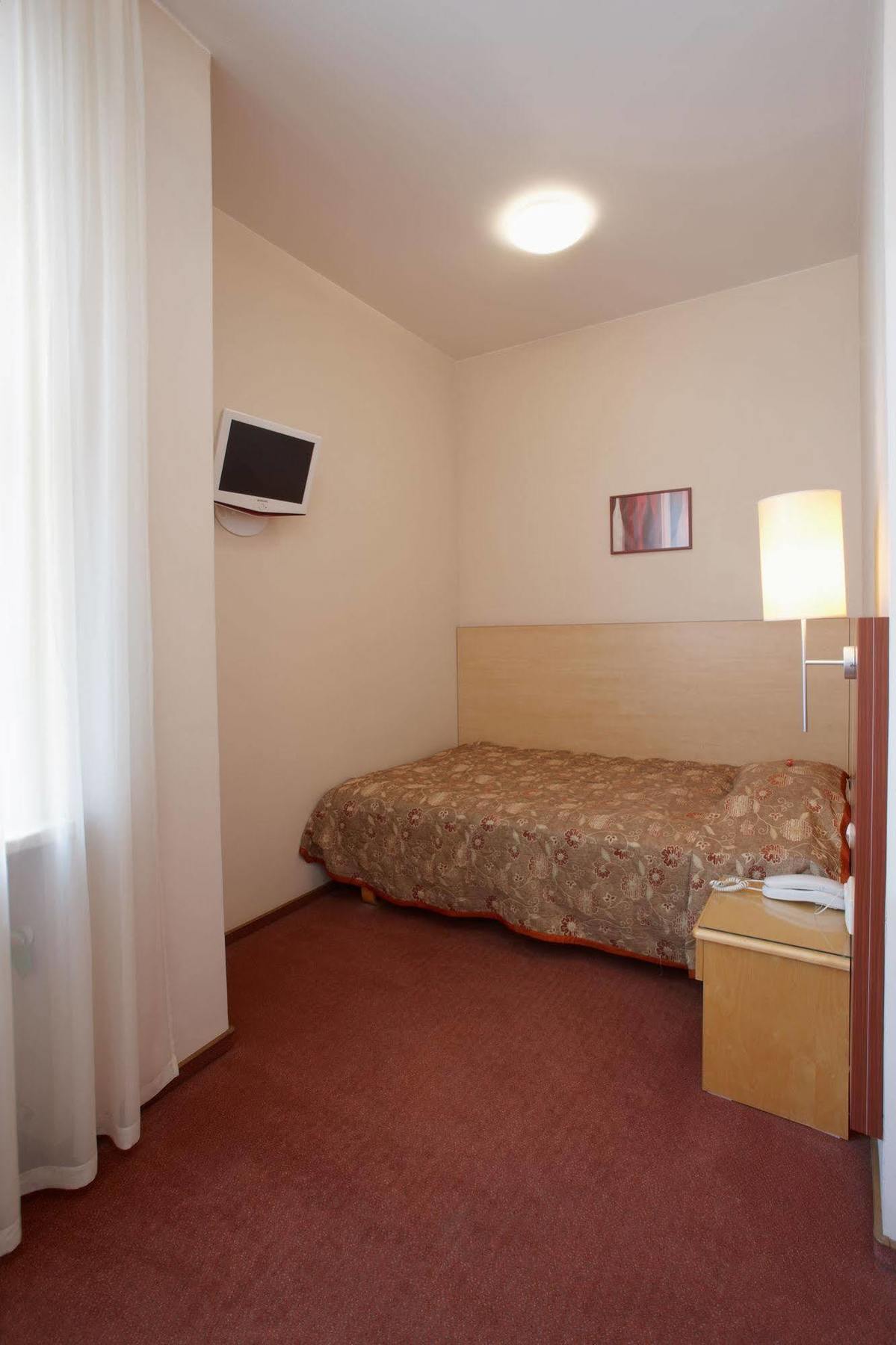 Hotel Edvards 3*