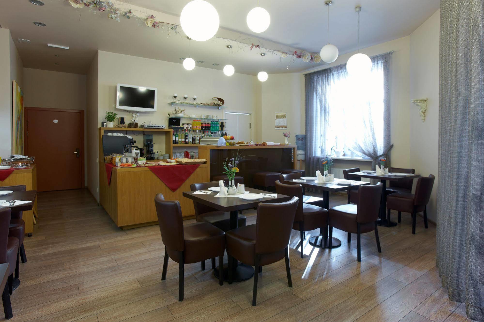 Hotel Edvards 3*