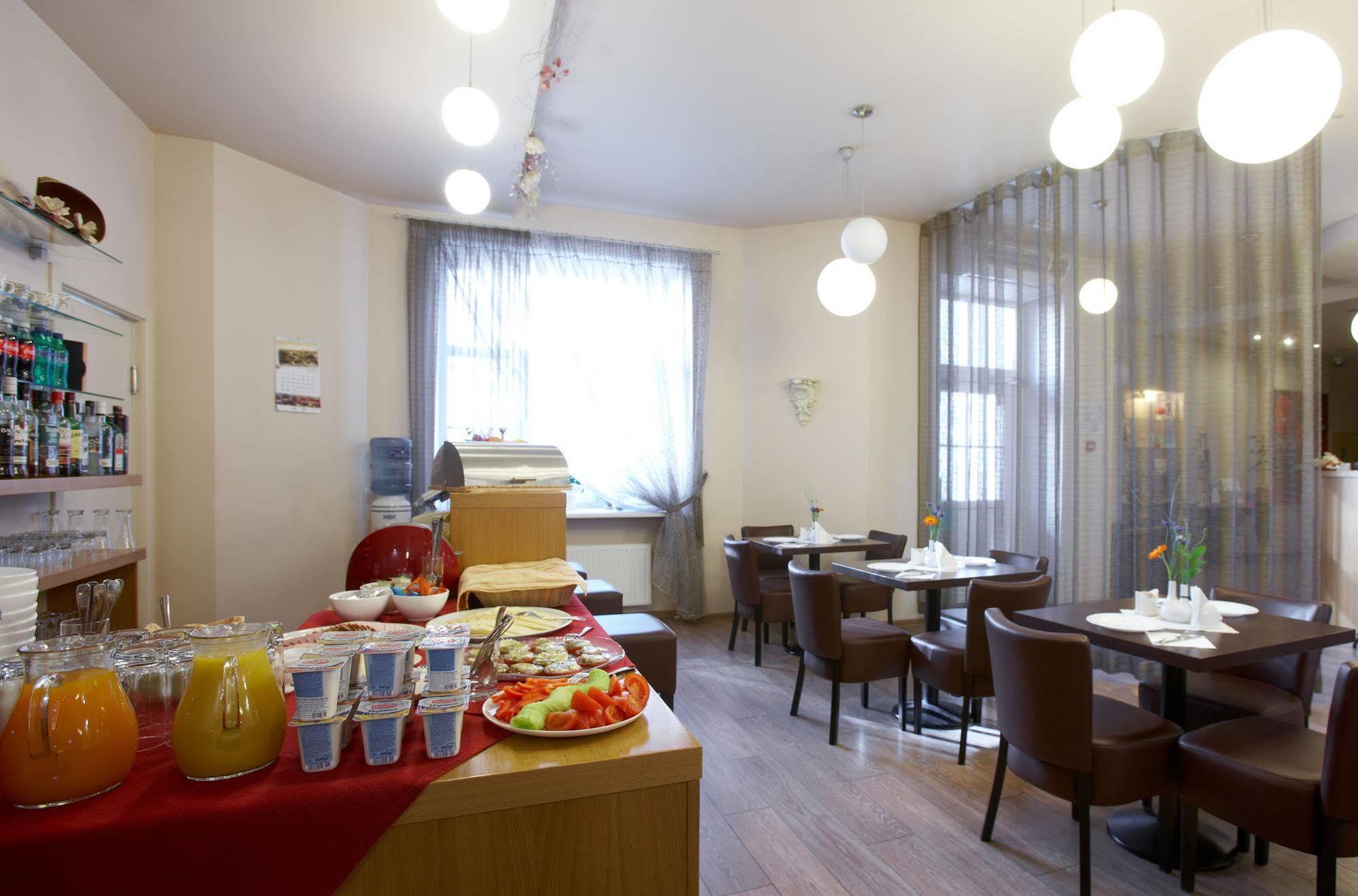 Hotel Edvards 3*