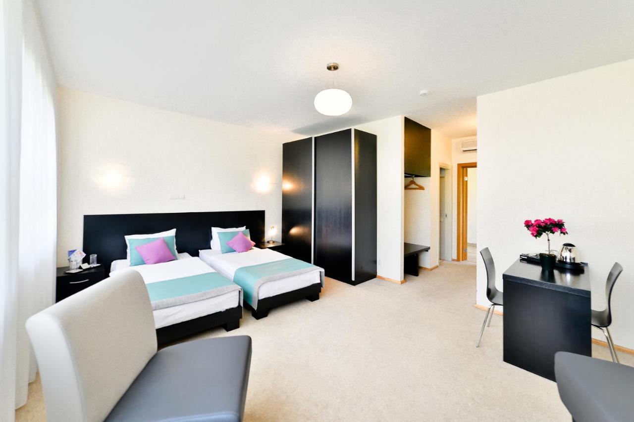 Vantis Riverside Hotel Riga