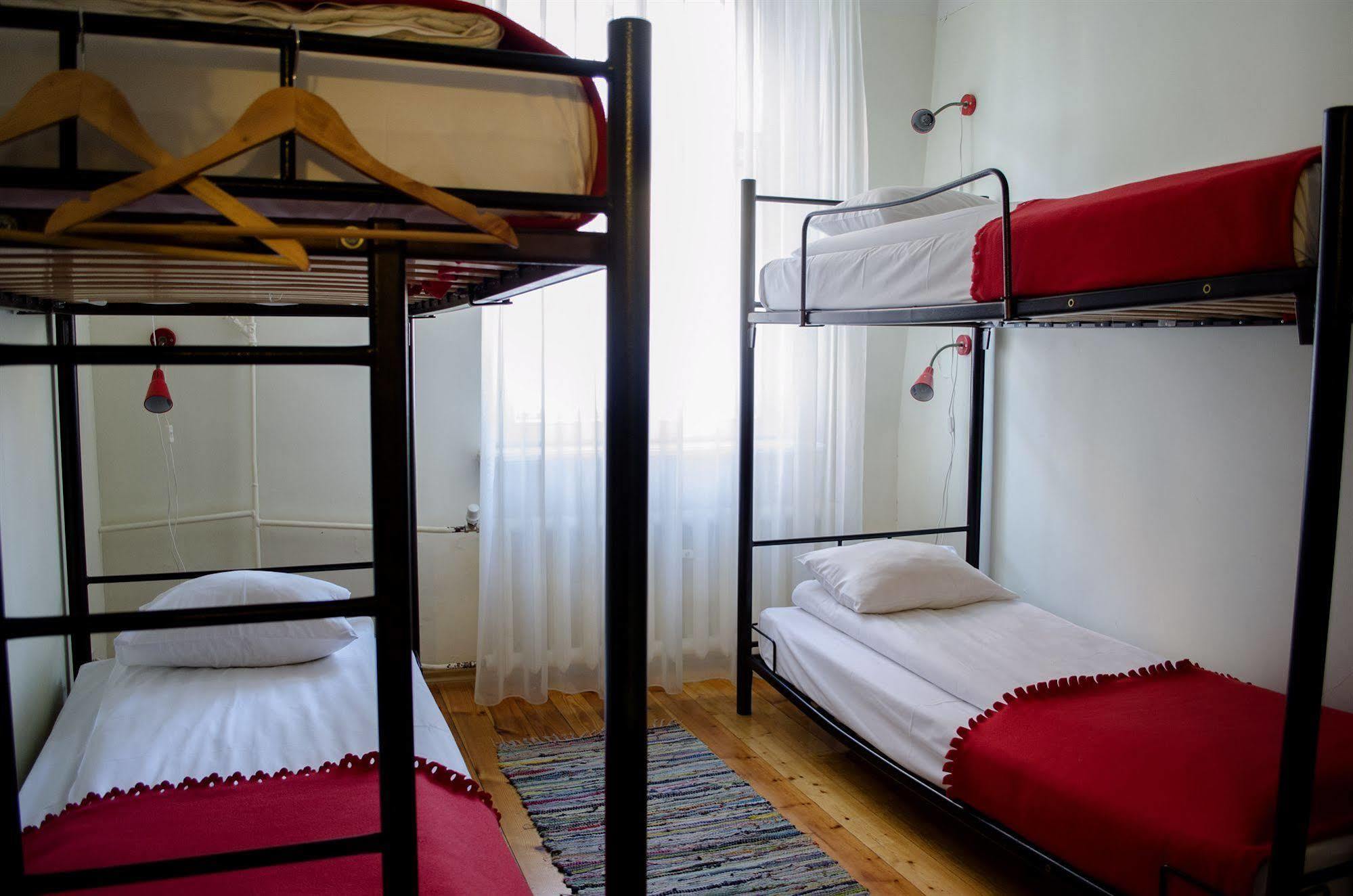 Hostel Red Nose With Self-check In Riga