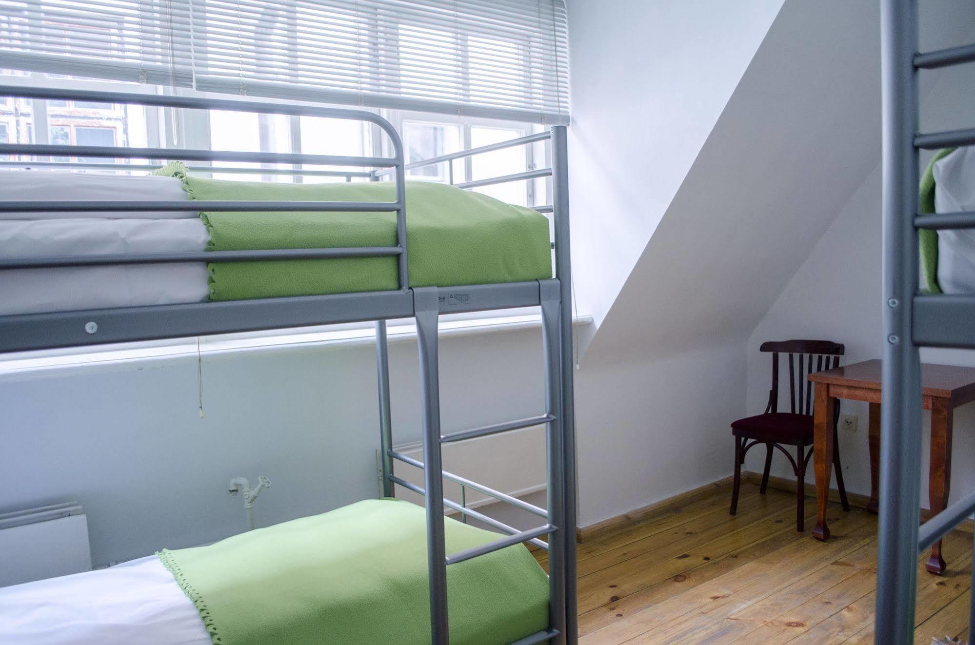 Hostel Red Nose With Self-check In Riga