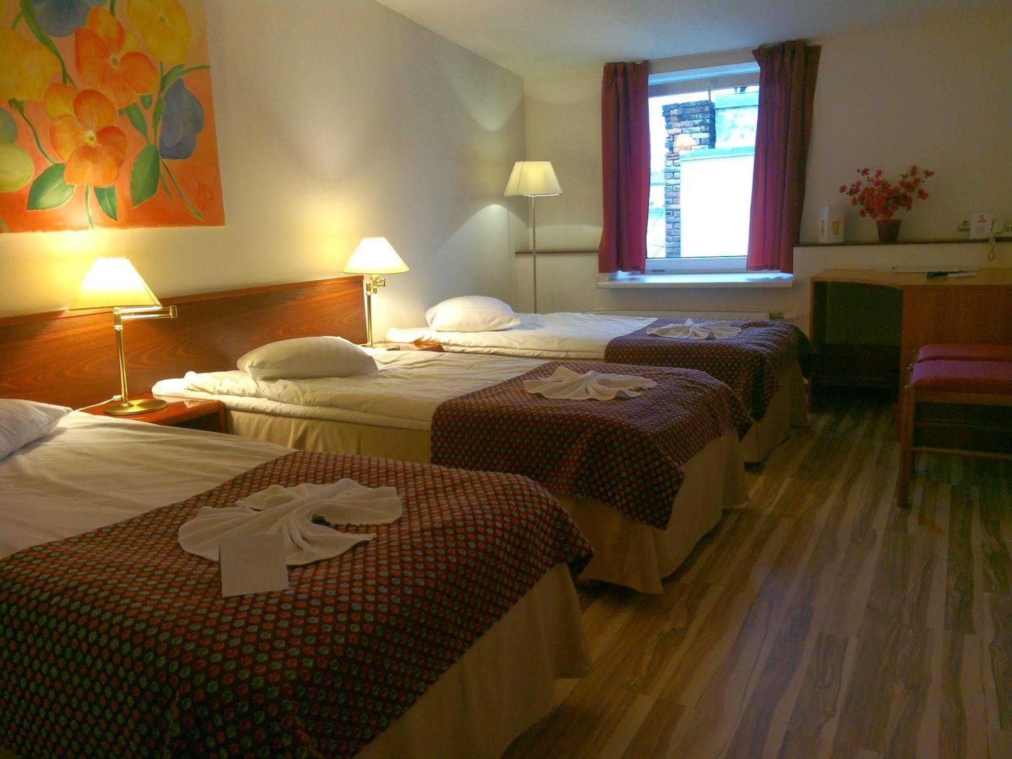 A1 Center Hotel