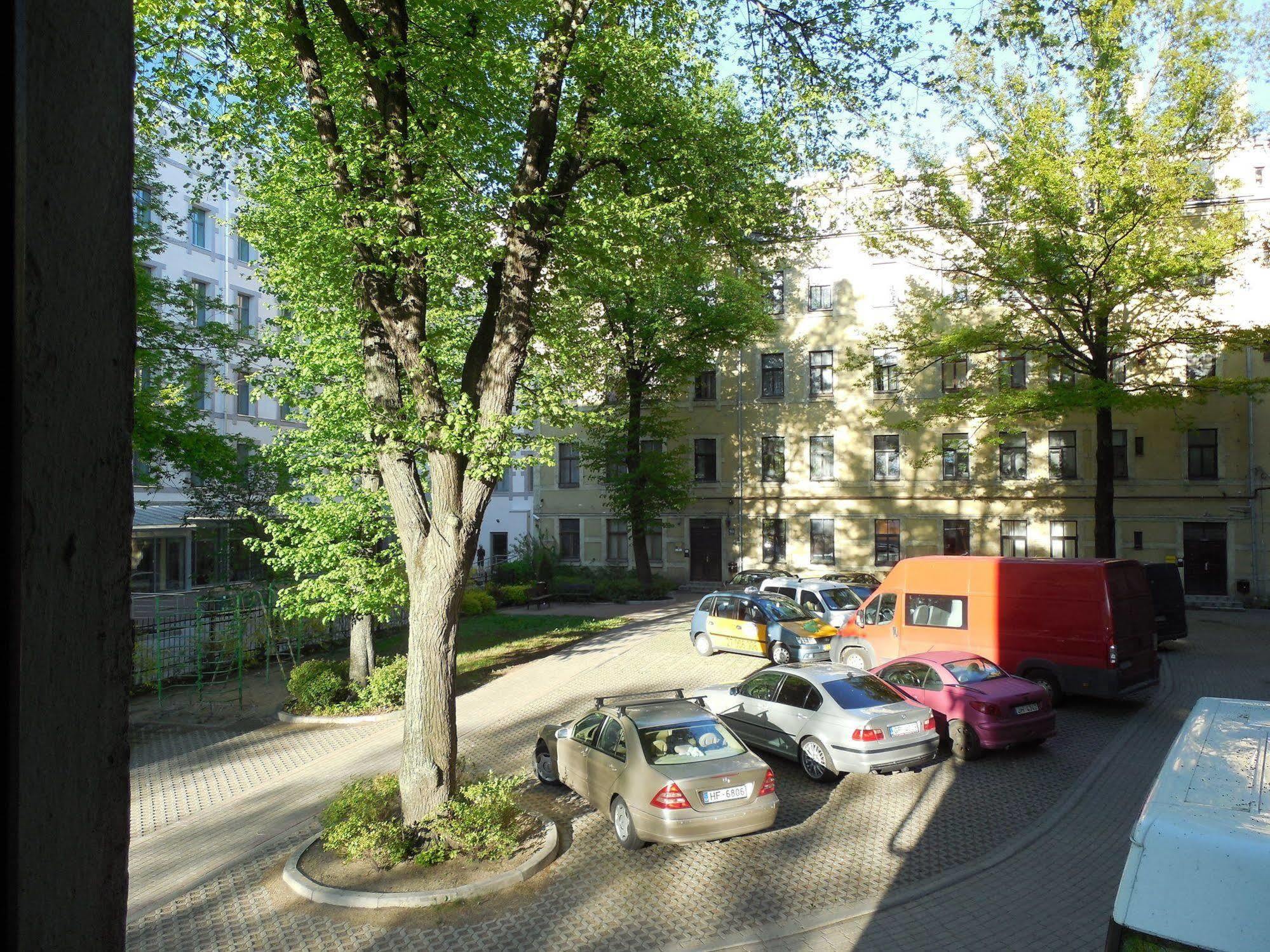 Nakvynės namai Park