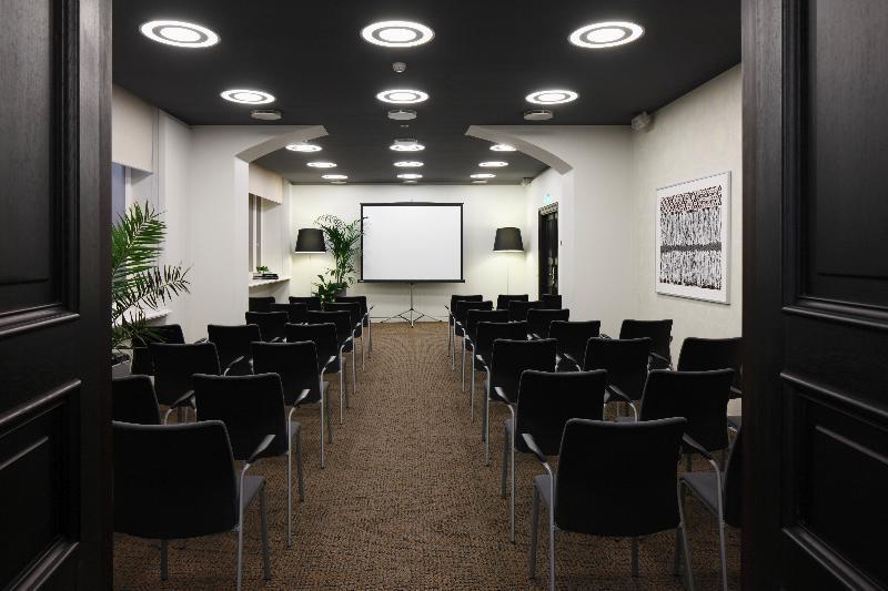 Neiburgs Hotel 4*