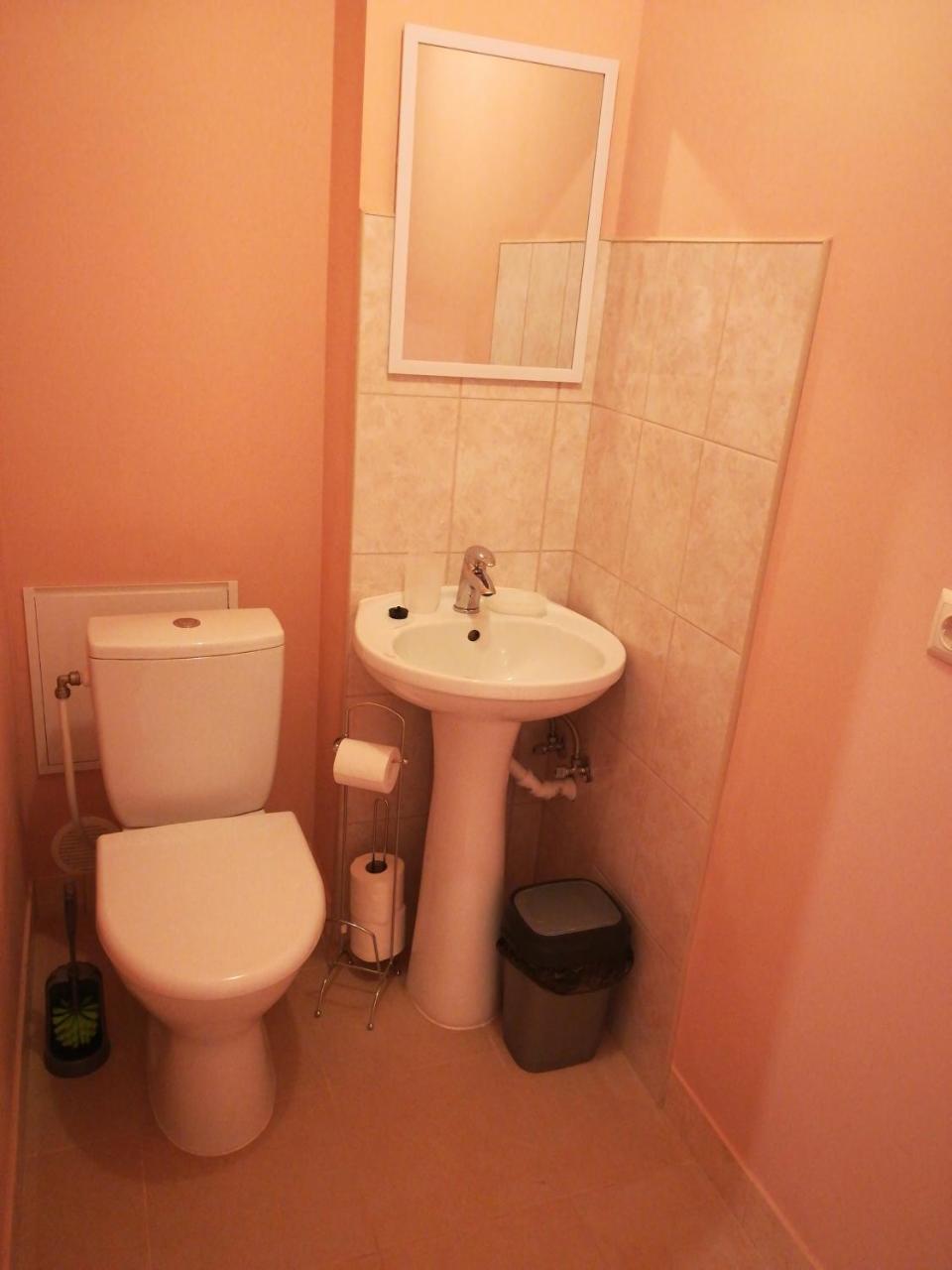 Raina Lux Apartment
