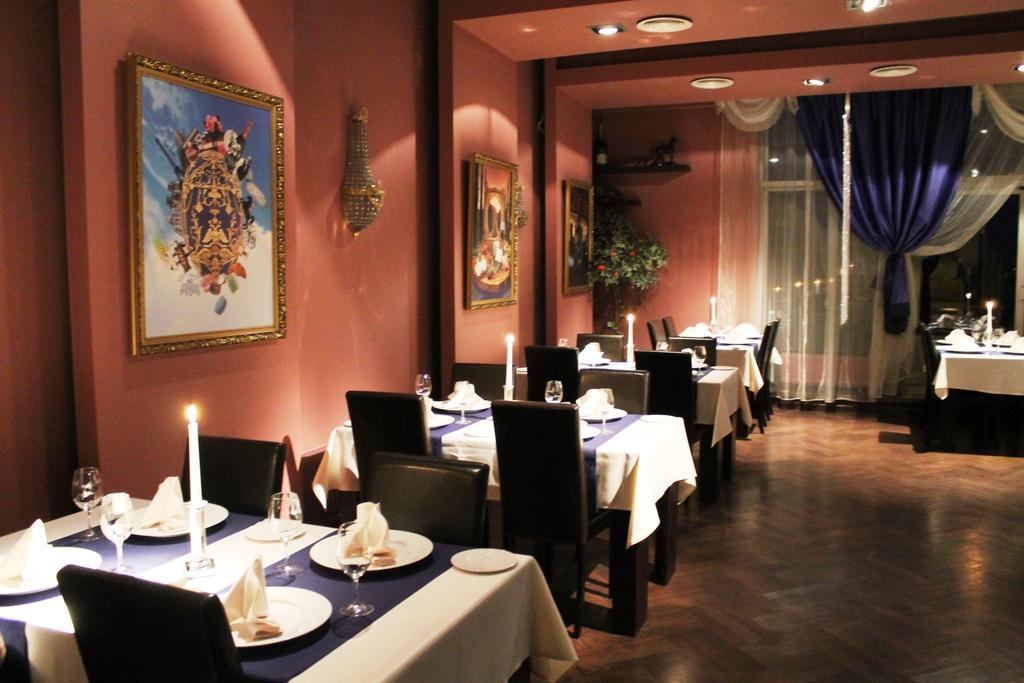 Hotel Teater 4*