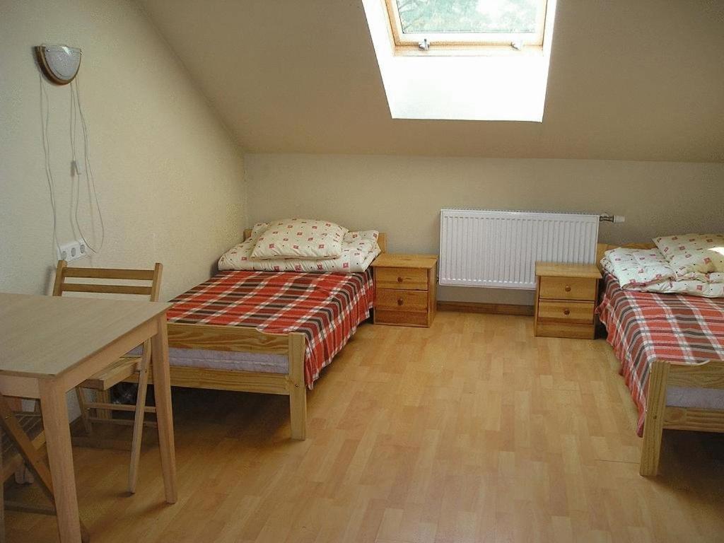Happy Hostel
