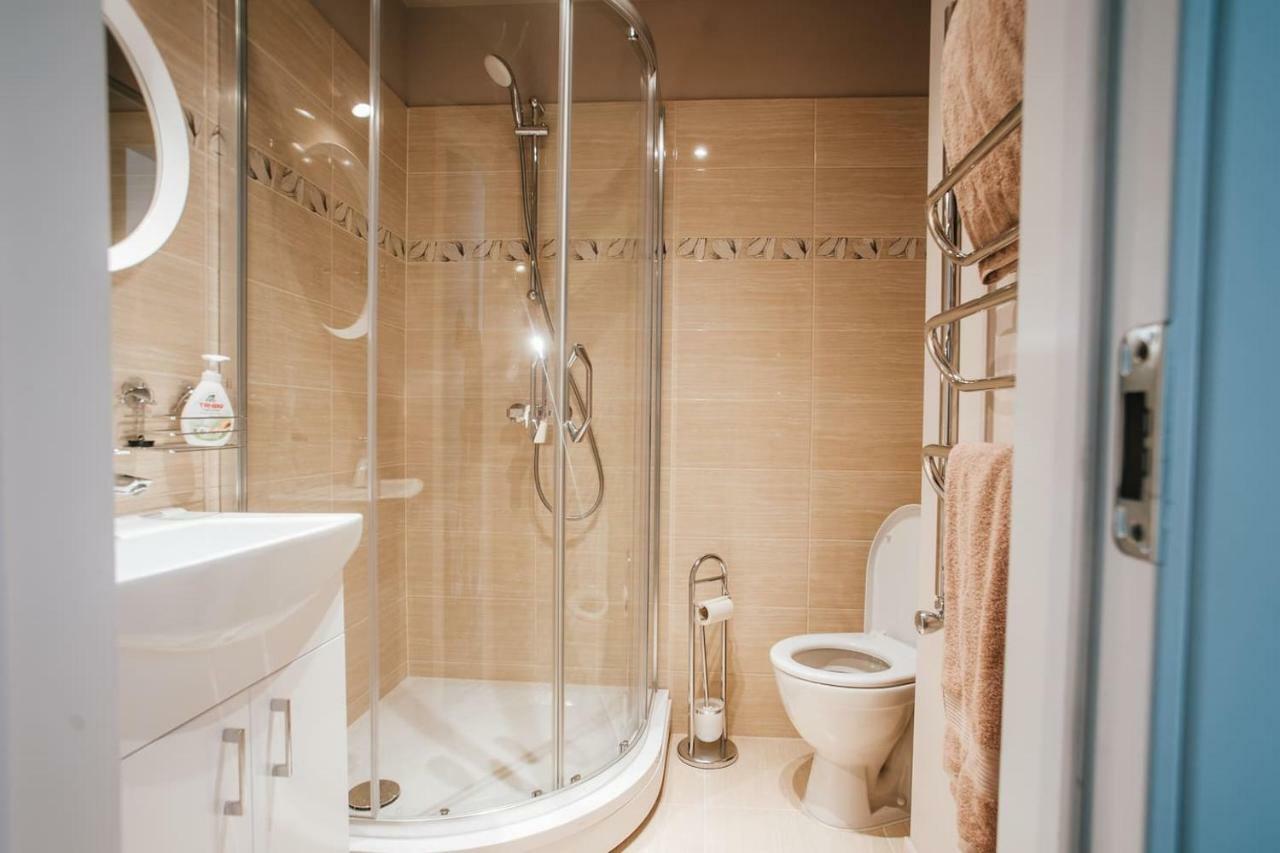Apartment Stylish Latvian Classic 1-bedroom Near Center, Parks & Public Transport Links Riga